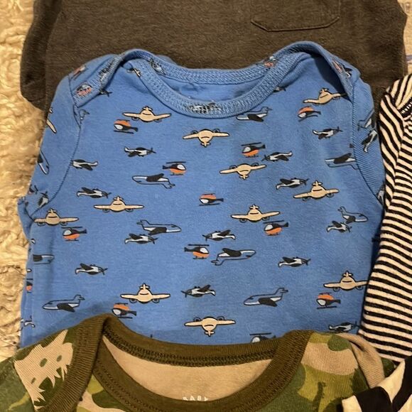 Bundle of ten Long Sleeve Onesies 6-12 months - Picture 5 of 11